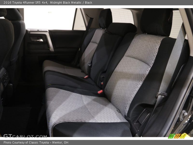 Midnight Black Metallic / Black 2016 Toyota 4Runner SR5 4x4