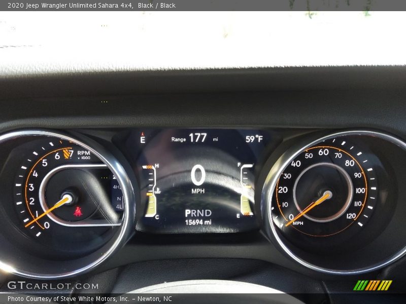  2020 Wrangler Unlimited Sahara 4x4 Sahara 4x4 Gauges