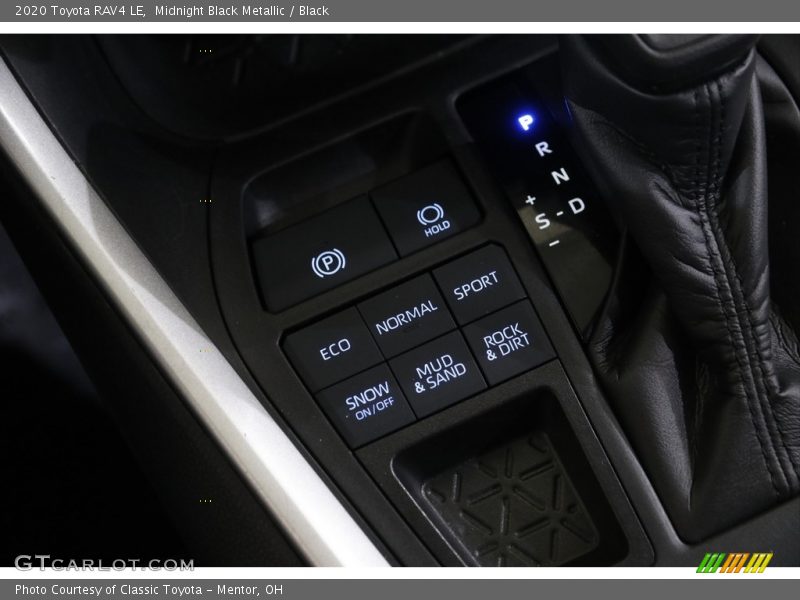 Midnight Black Metallic / Black 2020 Toyota RAV4 LE