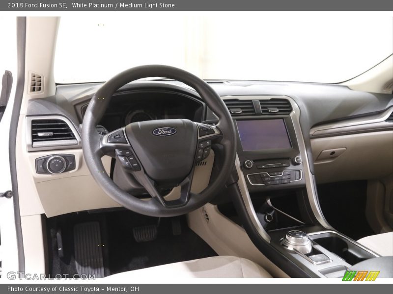White Platinum / Medium Light Stone 2018 Ford Fusion SE