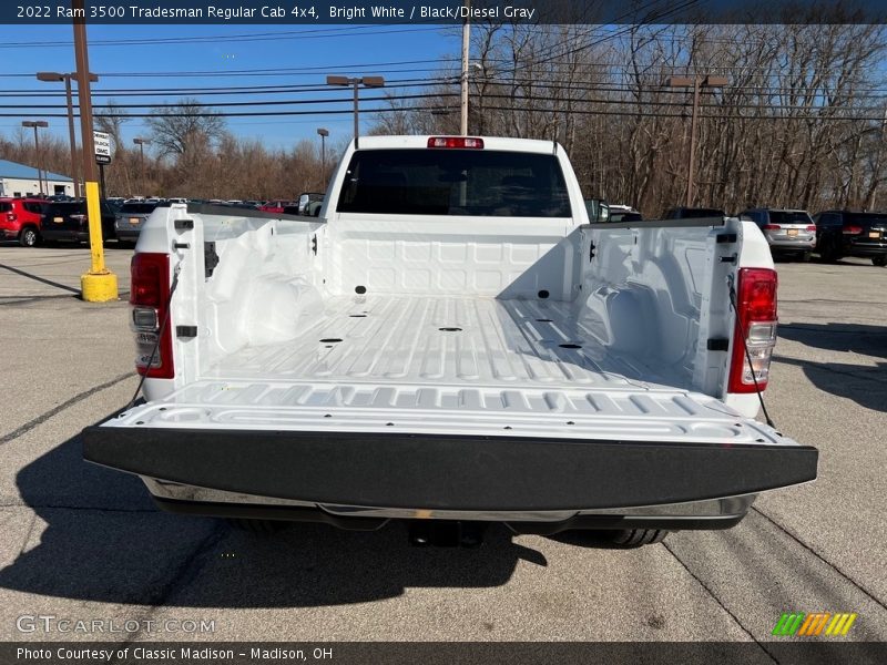 Bright White / Black/Diesel Gray 2022 Ram 3500 Tradesman Regular Cab 4x4