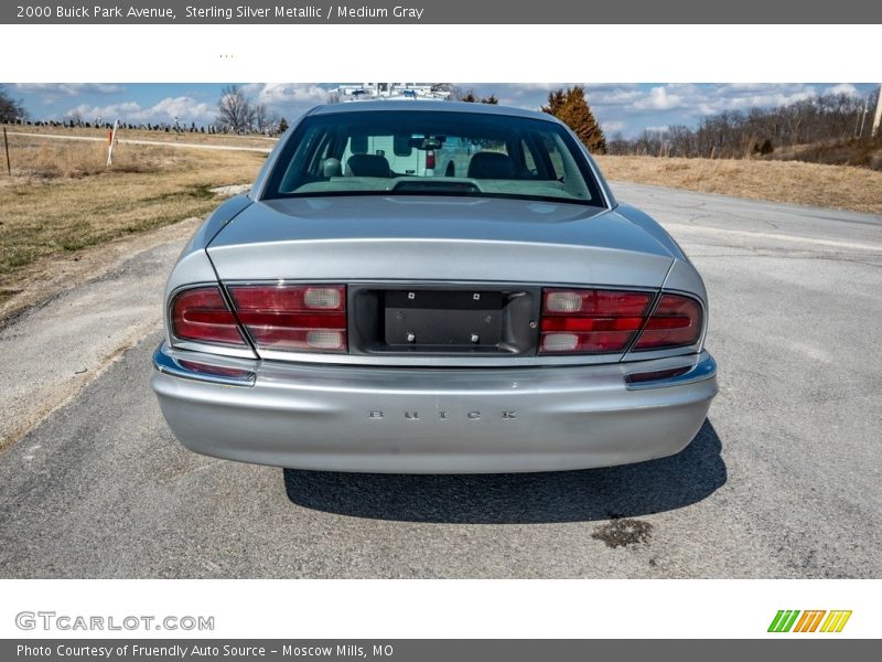 Sterling Silver Metallic / Medium Gray 2000 Buick Park Avenue