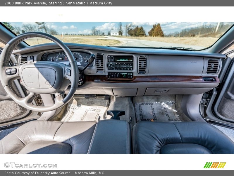 Sterling Silver Metallic / Medium Gray 2000 Buick Park Avenue