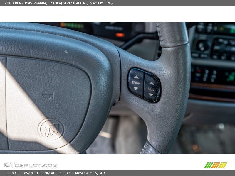 Sterling Silver Metallic / Medium Gray 2000 Buick Park Avenue