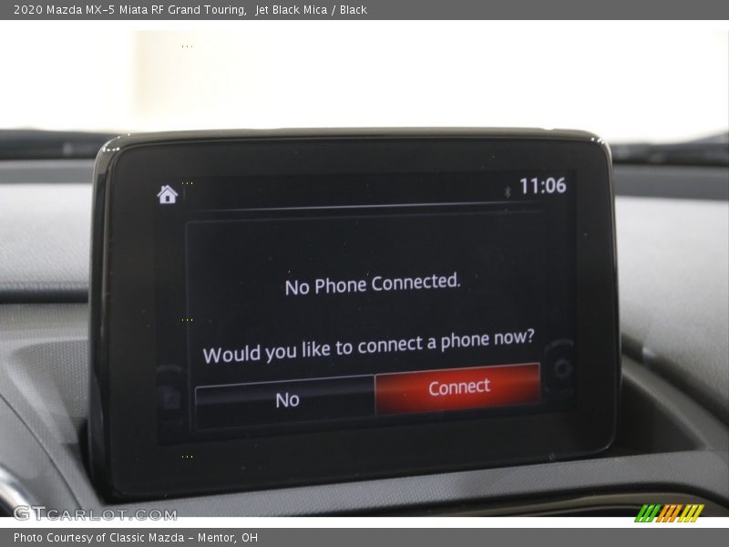 Controls of 2020 MX-5 Miata RF Grand Touring