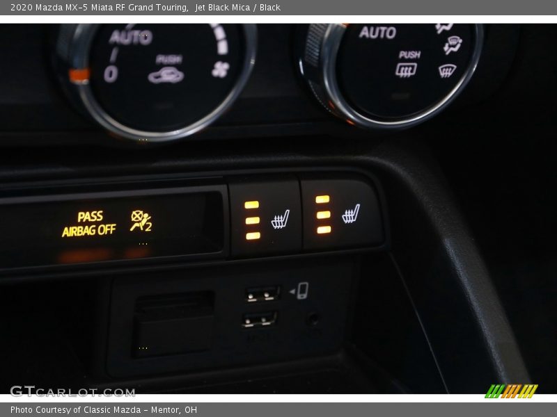 Controls of 2020 MX-5 Miata RF Grand Touring