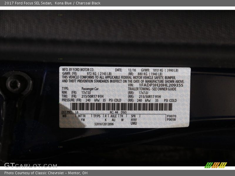 Kona Blue / Charcoal Black 2017 Ford Focus SEL Sedan