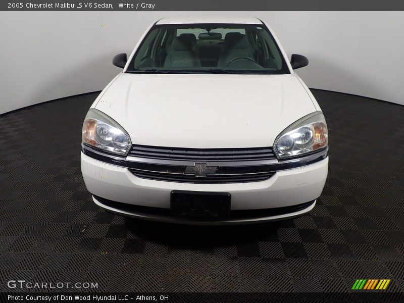 White / Gray 2005 Chevrolet Malibu LS V6 Sedan