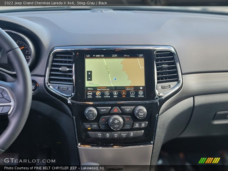 Sting-Gray / Black 2022 Jeep Grand Cherokee Laredo X 4x4