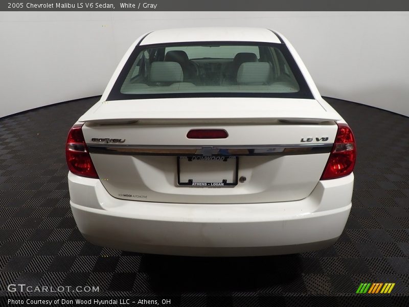 White / Gray 2005 Chevrolet Malibu LS V6 Sedan