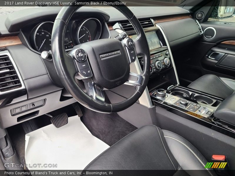 Santorini Black / Ebony/Ebony 2017 Land Rover Discovery HSE Luxury