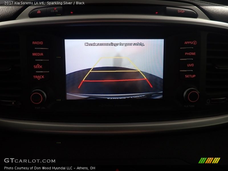 Sparkling Silver / Black 2017 Kia Sorento LX V6