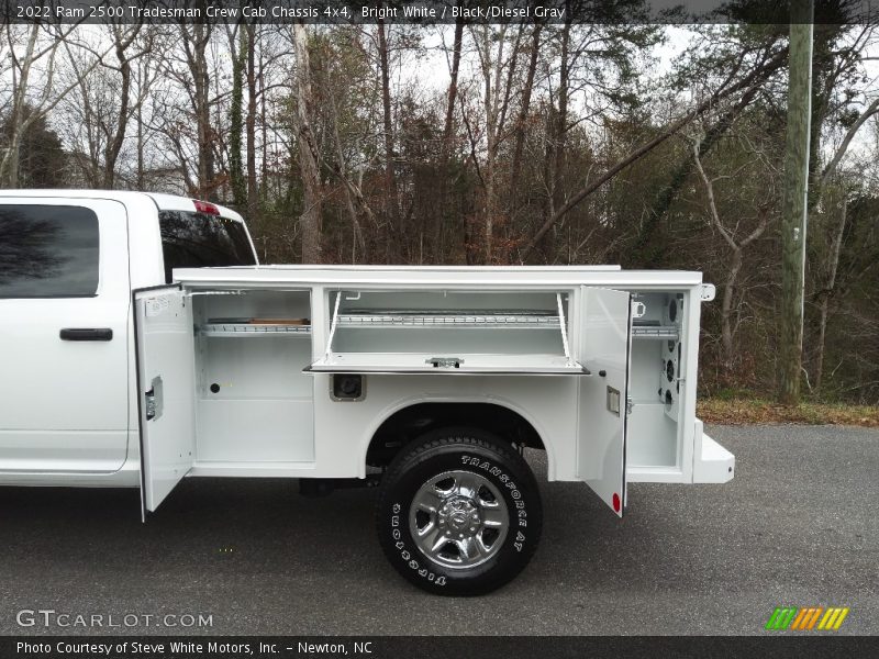 Bright White / Black/Diesel Gray 2022 Ram 2500 Tradesman Crew Cab Chassis 4x4