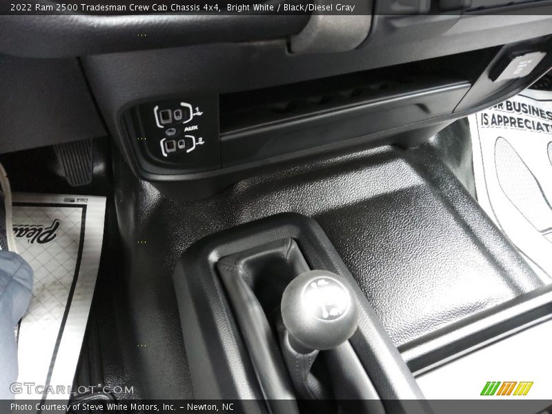 Bright White / Black/Diesel Gray 2022 Ram 2500 Tradesman Crew Cab Chassis 4x4