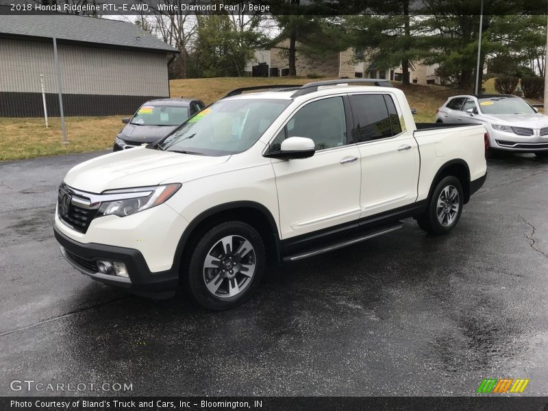 White Diamond Pearl / Beige 2018 Honda Ridgeline RTL-E AWD