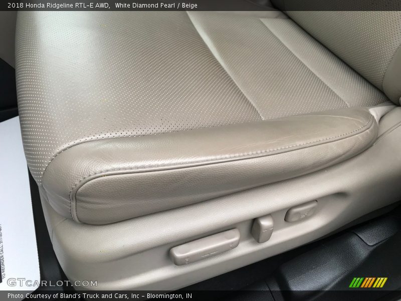White Diamond Pearl / Beige 2018 Honda Ridgeline RTL-E AWD