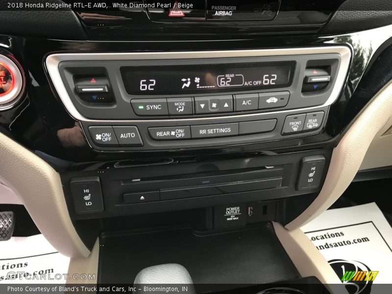 White Diamond Pearl / Beige 2018 Honda Ridgeline RTL-E AWD