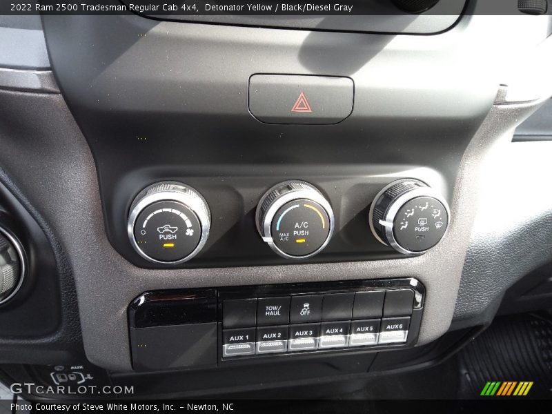 Controls of 2022 2500 Tradesman Regular Cab 4x4
