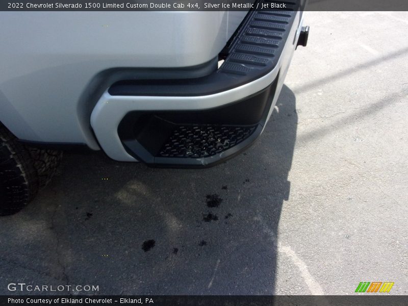 Silver Ice Metallic / Jet Black 2022 Chevrolet Silverado 1500 Limited Custom Double Cab 4x4