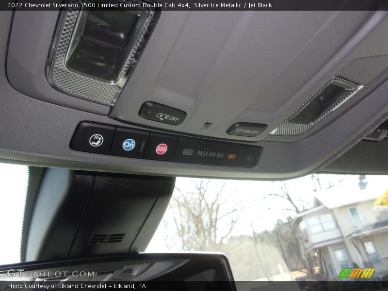 Silver Ice Metallic / Jet Black 2022 Chevrolet Silverado 1500 Limited Custom Double Cab 4x4