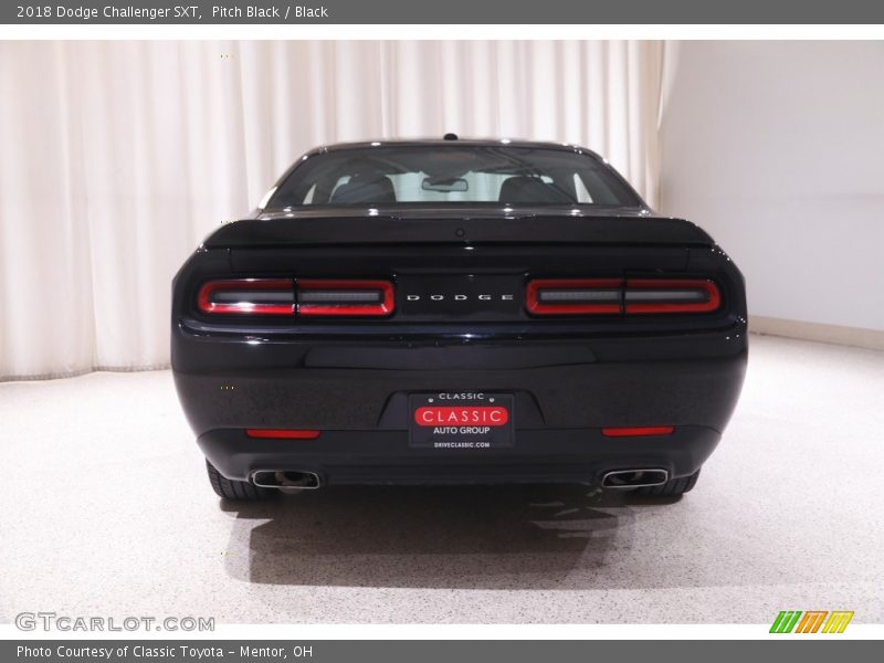 Pitch Black / Black 2018 Dodge Challenger SXT