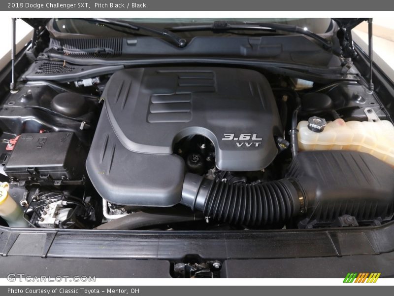 Pitch Black / Black 2018 Dodge Challenger SXT