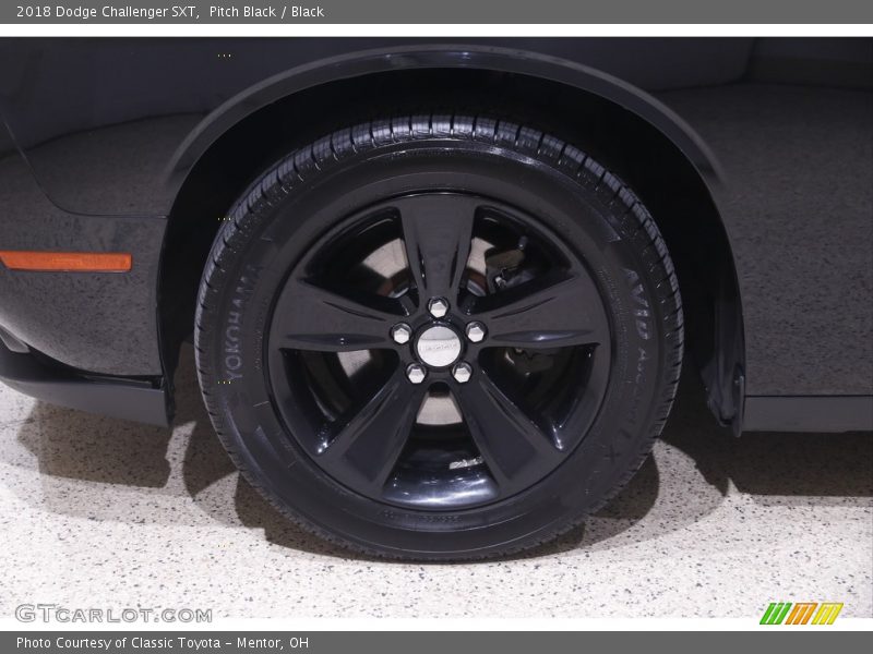 Pitch Black / Black 2018 Dodge Challenger SXT