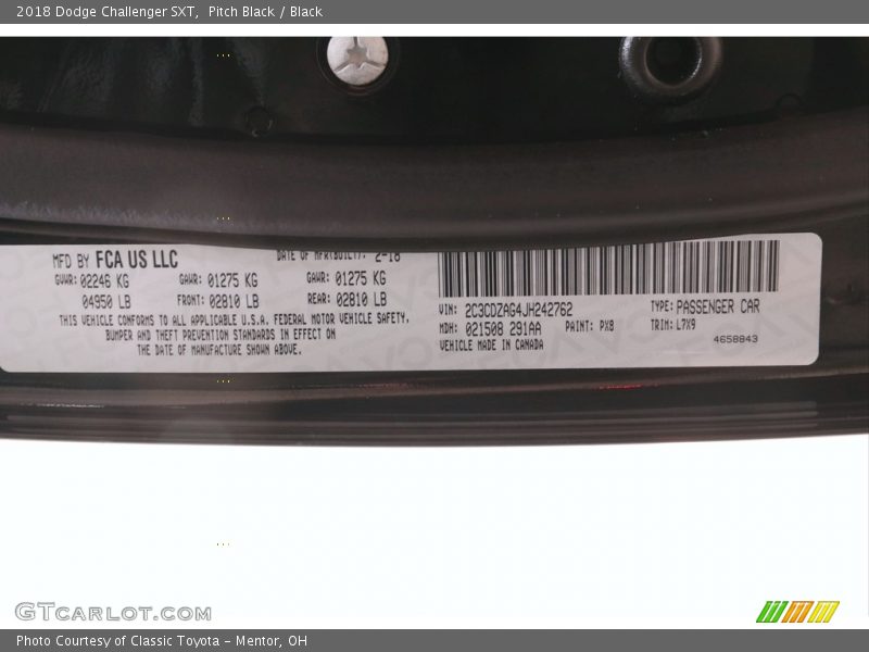 Pitch Black / Black 2018 Dodge Challenger SXT