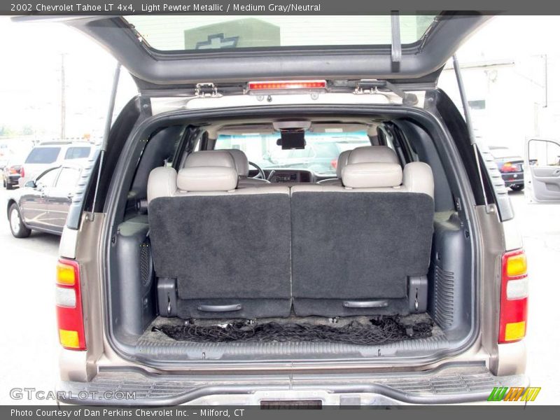 Light Pewter Metallic / Medium Gray/Neutral 2002 Chevrolet Tahoe LT 4x4