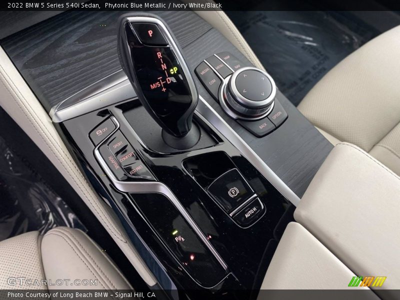  2022 5 Series 540i Sedan 8 Speed Automatic Shifter