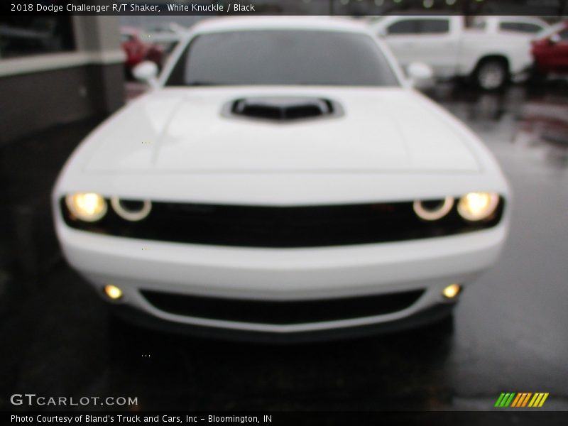 White Knuckle / Black 2018 Dodge Challenger R/T Shaker