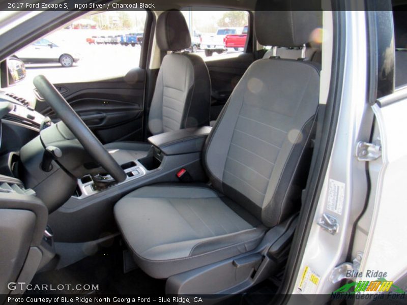 Ingot Silver / Charcoal Black 2017 Ford Escape S