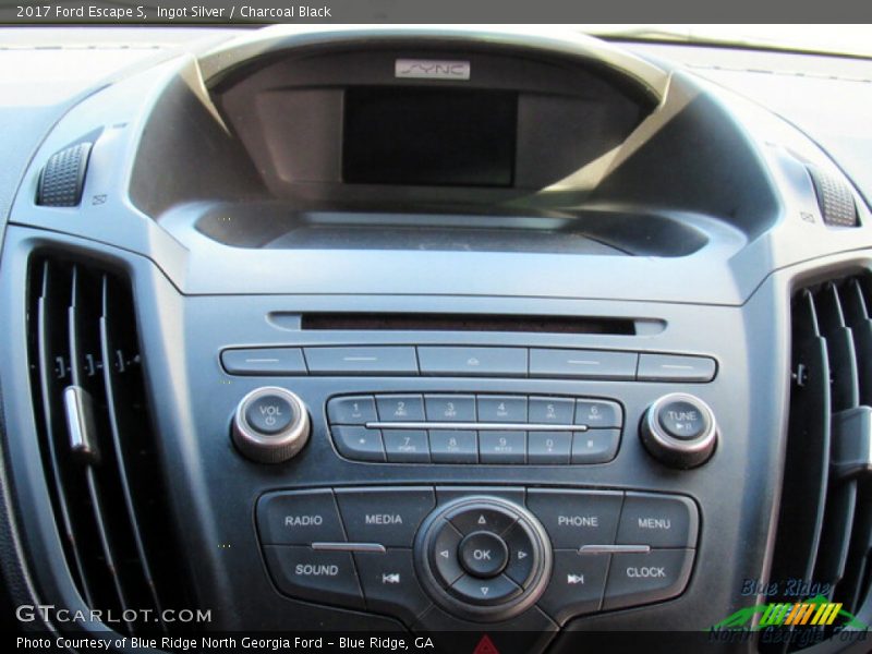 Ingot Silver / Charcoal Black 2017 Ford Escape S