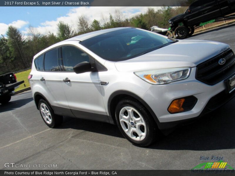 Ingot Silver / Charcoal Black 2017 Ford Escape S