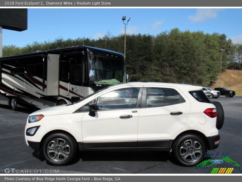Diamond White / Medium Light Stone 2018 Ford EcoSport S