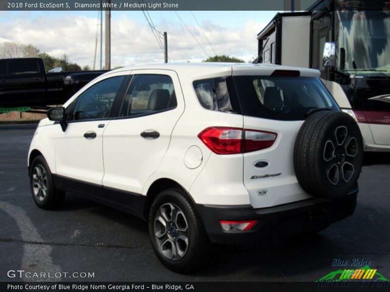 Diamond White / Medium Light Stone 2018 Ford EcoSport S