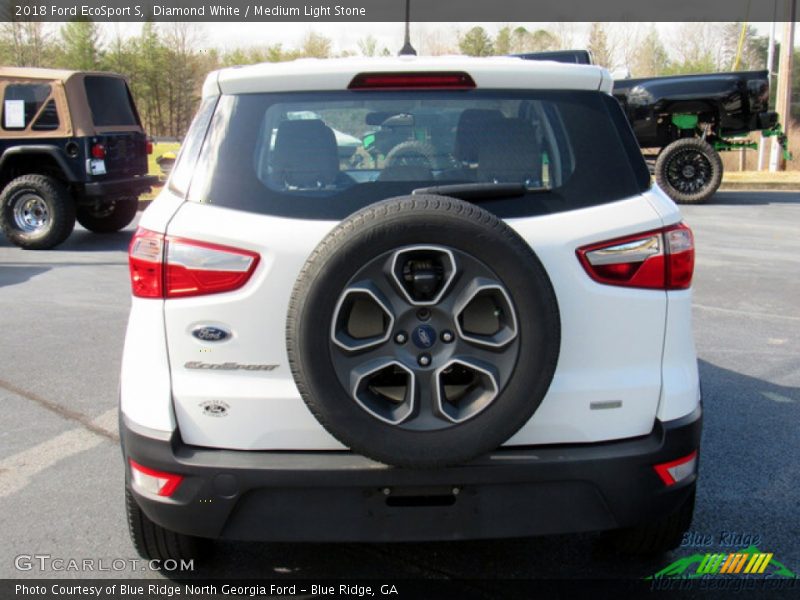 Diamond White / Medium Light Stone 2018 Ford EcoSport S