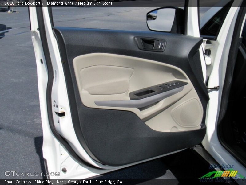 Diamond White / Medium Light Stone 2018 Ford EcoSport S
