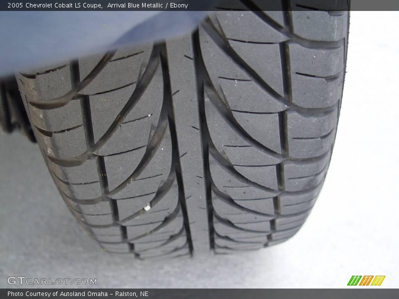Arrival Blue Metallic / Ebony 2005 Chevrolet Cobalt LS Coupe