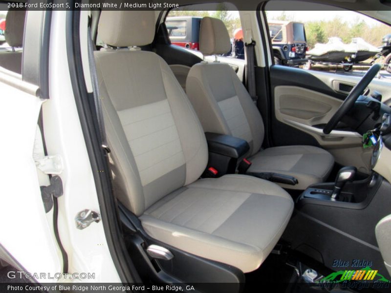 Diamond White / Medium Light Stone 2018 Ford EcoSport S
