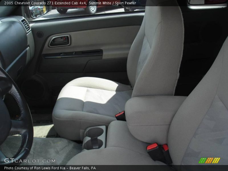 Summit White / Sport Pewter 2005 Chevrolet Colorado Z71 Extended Cab 4x4
