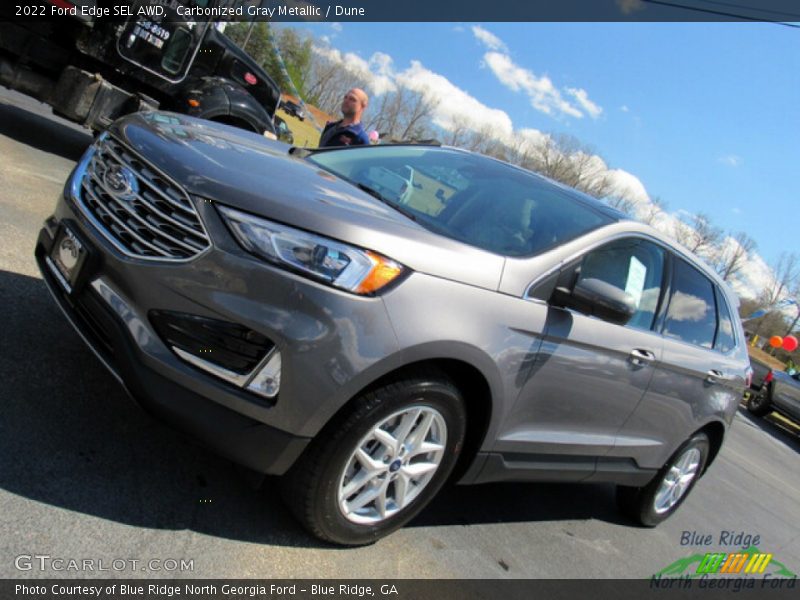 Carbonized Gray Metallic / Dune 2022 Ford Edge SEL AWD