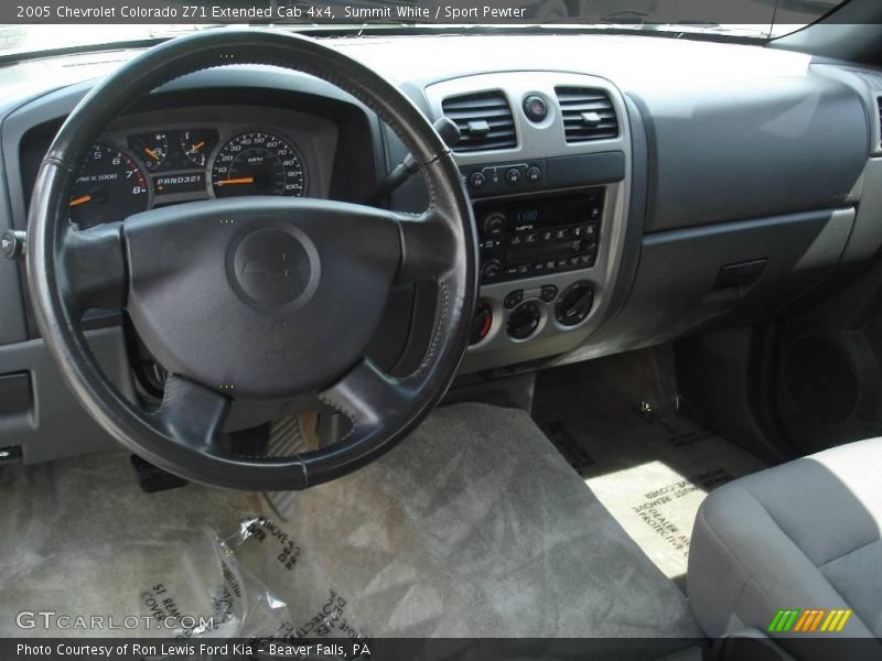 Summit White / Sport Pewter 2005 Chevrolet Colorado Z71 Extended Cab 4x4