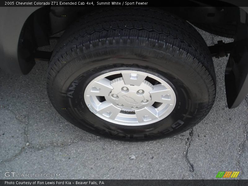Summit White / Sport Pewter 2005 Chevrolet Colorado Z71 Extended Cab 4x4