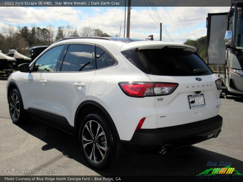 Star White Metallic / Dark Earth Gray 2022 Ford Escape SE 4WD