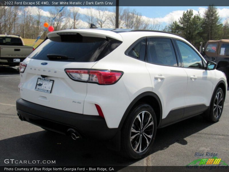 Star White Metallic / Dark Earth Gray 2022 Ford Escape SE 4WD