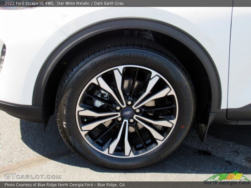 Star White Metallic / Dark Earth Gray 2022 Ford Escape SE 4WD