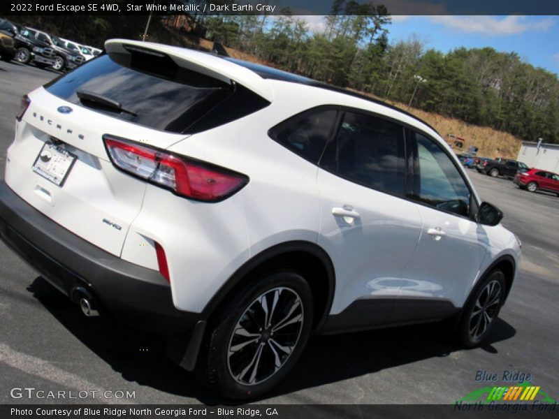 Star White Metallic / Dark Earth Gray 2022 Ford Escape SE 4WD