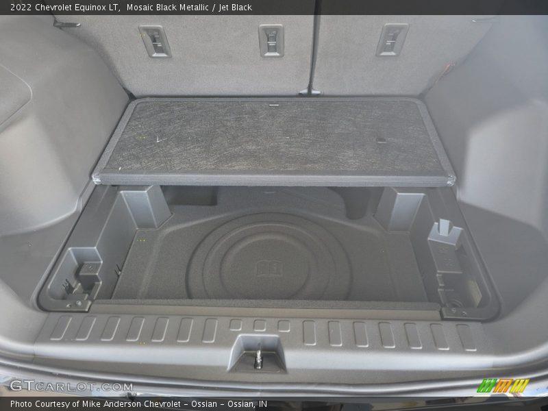 Mosaic Black Metallic / Jet Black 2022 Chevrolet Equinox LT
