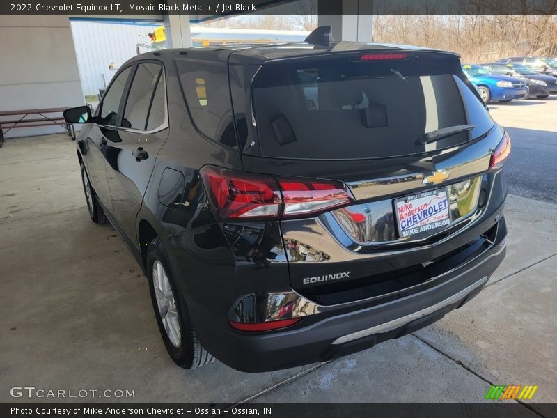 Mosaic Black Metallic / Jet Black 2022 Chevrolet Equinox LT